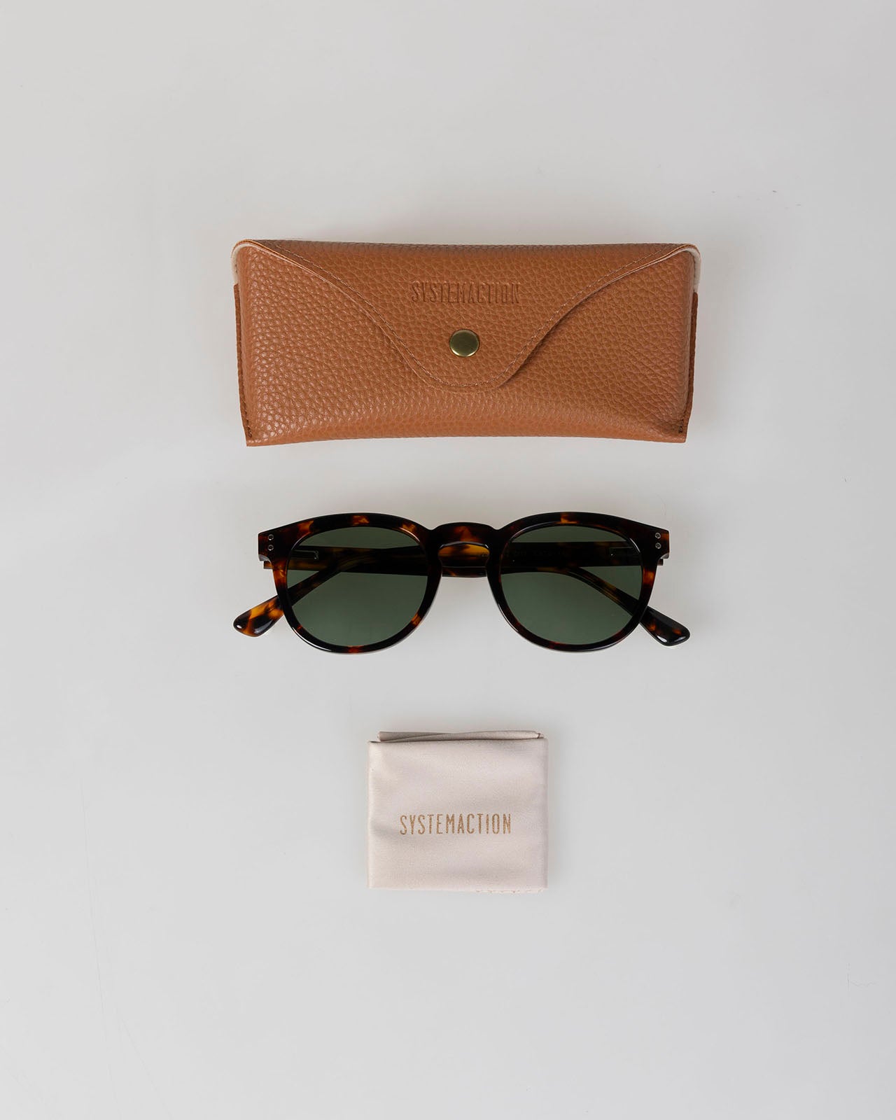 Gafas de sol con montura verde